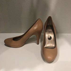 Franco Sarto nude pumps
